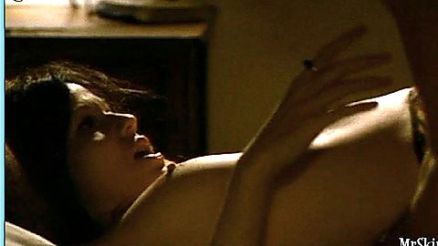 Pic: Samantha Mathis in Attraction (2000)