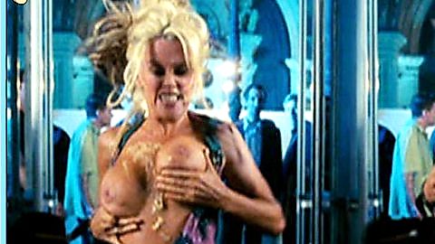 Pic: Jenny McCarthy in Dirty Love (2005)