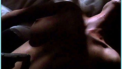Pic: Kelly McGillis in Cat Chaser (1989)
