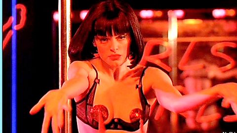Pic: Rose McGowan in Roads to Riches (2001)