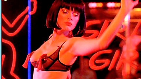 Pic: Rose McGowan in Roads to Riches (2001)