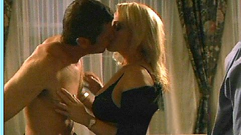Pic: Gail O'Grady in Sex and the Single Mom (2003)