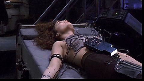 Pic: Dina Meyer in Johnny Mnemonic (1995)