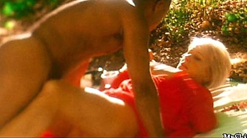 Pic: Helen Mirren in Shadowboxer (2005)