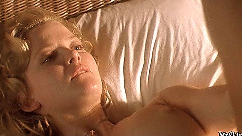 Pic: Gretchen Mol in Forever Mine (1999)