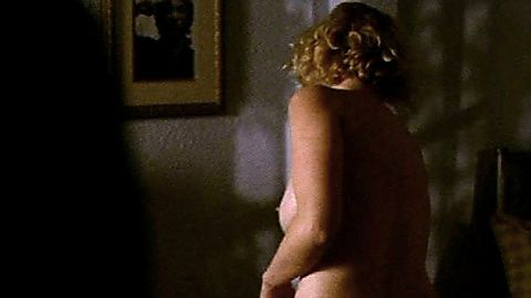 Pic: Gretchen Mol in Attraction (2000)