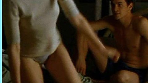 Pic: Gretchen Mol in Attraction (2000)
