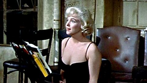Pic: Marilyn Monroe in Let's Make Love (1960)