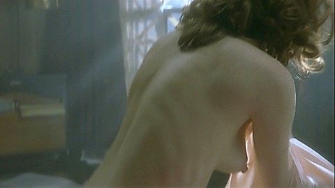 Pic: Julianne Moore in The End of the Affair (1999)