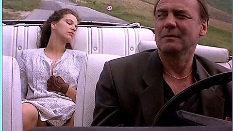 Pic: Ornella Muti in La domenica specialmente (1991)