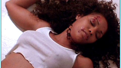 Pic: Gretchen Palmer in Trois (2000)