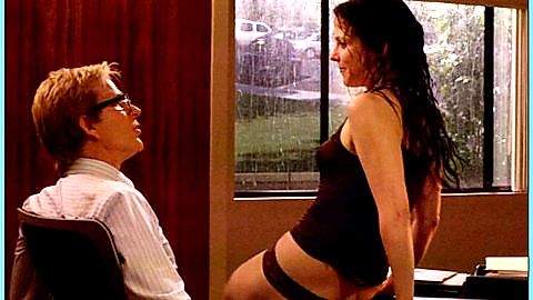 Pic: Mary-Louise Parker in Weeds (2005)