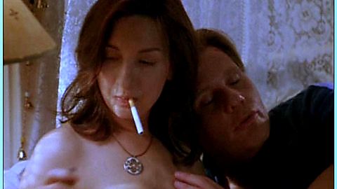 Pic: Elizabeth Peña in Highway Hitcher (1998)