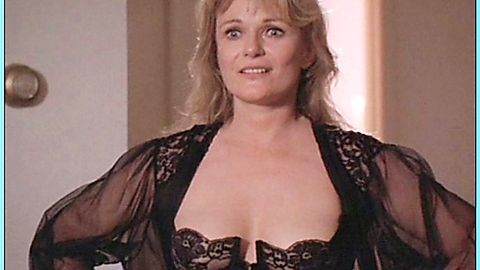 Pic: Valerie Perrine in The Break (1995)