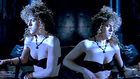 Pic: Bernadette Peters in Slaves of New York (1989)