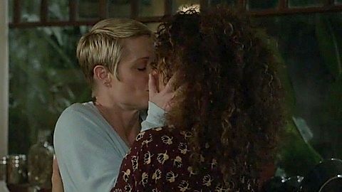 Pic: Teri Polo in The Fosters (2013)