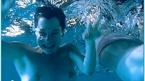 Pic: Parker Posey in The Anniversary Party (2001)