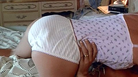 Pic: Jaime Pressly in Ringmaster (1998)