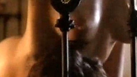 Pic: Saskia Reeves in Traps (1994)