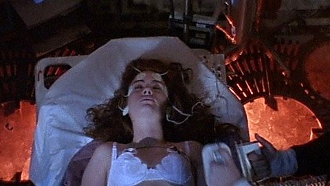 Pic: Julia Roberts in Flatliners (1990)