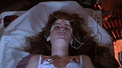 Pic: Julia Roberts in Flatliners (1990)