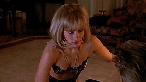 Pic: Julia Roberts in Pretty Woman (1990)