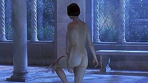 Pic: Isabella Rossellini in Death Becomes Her (1992)