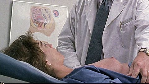 Pic: Annabella Sciorra in The Hand that Rocks the Cradle (1992)