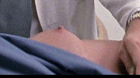 Pic: Annabella Sciorra in The Hand that Rocks the Cradle (1992)