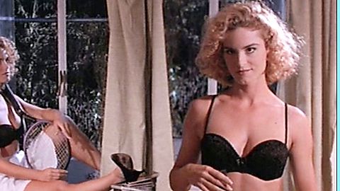 Pic: Betsy Russell in The Break (1995)