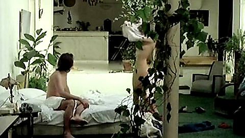 Pic: Stefania Sandrelli in Le voyage de noces (1976)