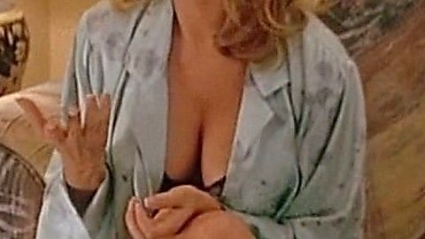 Pic: Tiffani-Amber Thiessen in Hollywood Ending (2002)