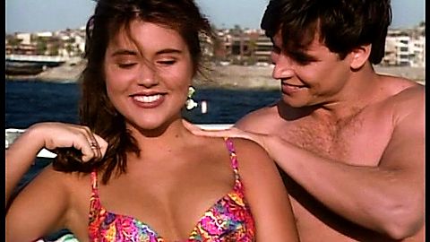 Pic: Tiffani-Amber Thiessen in Saved by the Bell: Hawaiian Style (1992)
