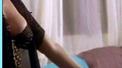 Pic: Jennifer Tilly in Relax... It's Just Sex (1998)