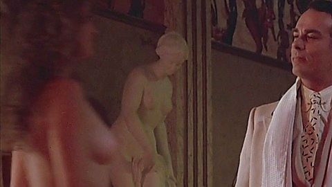 Pic: Nancy Travis in Married to the Mob (1988)
