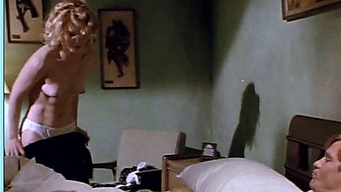 Pic: Sarah Trigger in Deadfall (1993)
