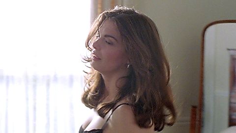 Pic: Jeanne Tripplehorn in Sliding Doors (1998)
