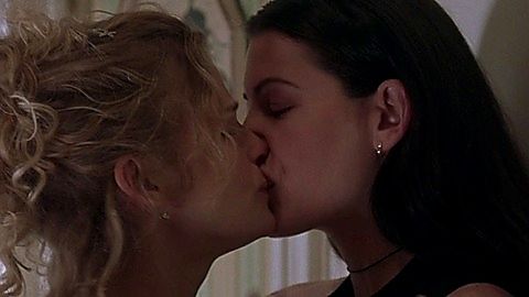 Pic: Kyra Sedgwick in What's Cooking? (2000)
