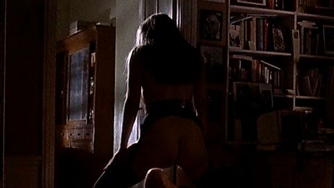 Pic: Emmanuelle Seigner in Bitter Moon (1994)
