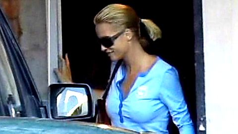 Pic: Nicollette Sheridan in America's Favorite  Housewives (2006)