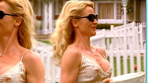 Pic: Nicollette Sheridan in Desperate Housewives (2004)