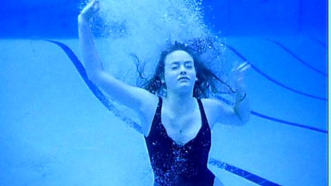 Pic: Alicia Silverstone in True Crime (1995)