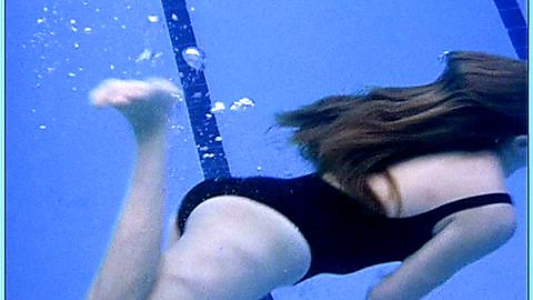 Pic: Alicia Silverstone in True Crime (1995)