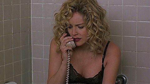 Pic: Sharon Stone in Gloria (1999)
