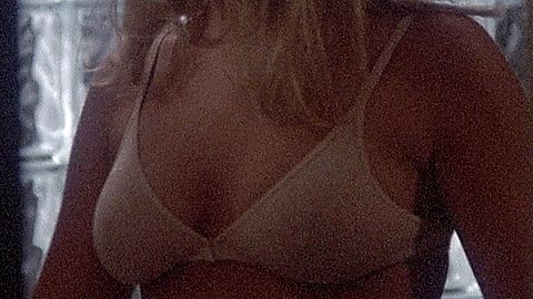 Pic: Kristy Swanson in Flowers in the Attic (1987)