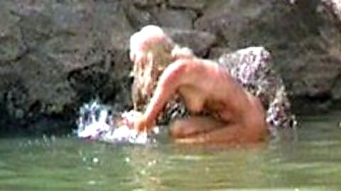 Pic: Victoria Vetri in When Dinosaurs Ruled the Earth (1970)