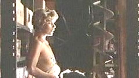 Pic: Kate Vernon in Bloodknot (1995)
