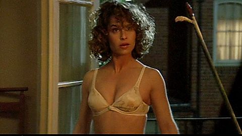 Pic: Julie Warner in Puppet Masters (1994)
