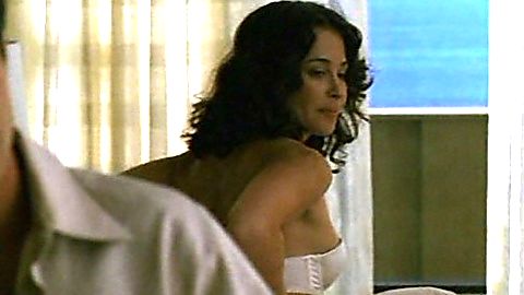 Pic: Julie Warner in Nip/Tuck (2003)