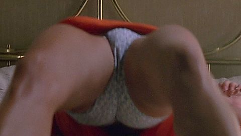 Pic: JoBeth Williams in Poltergeist (1982)